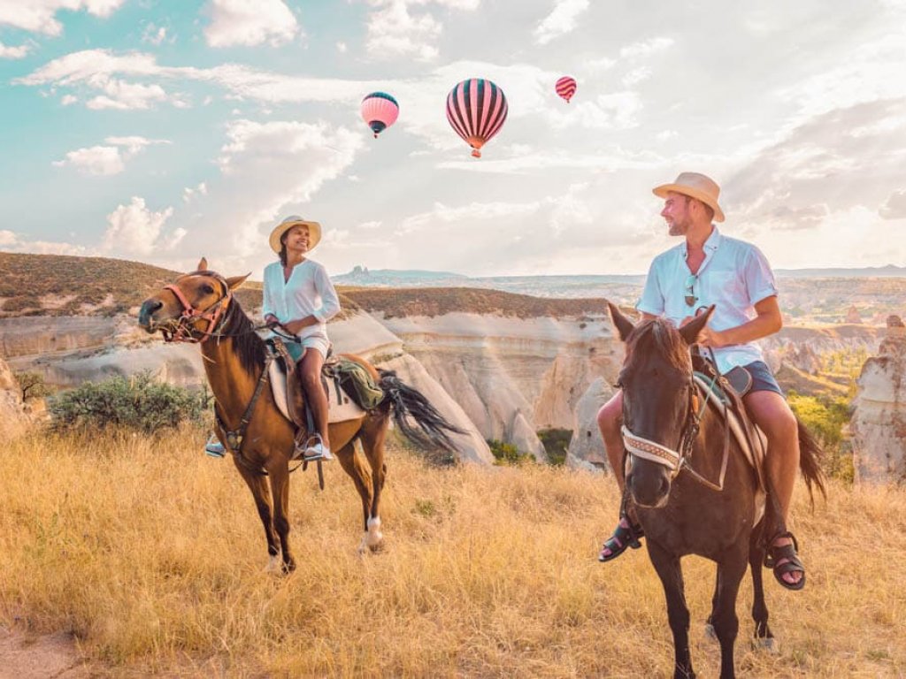 Horseback Riding Tour (2 Hours)