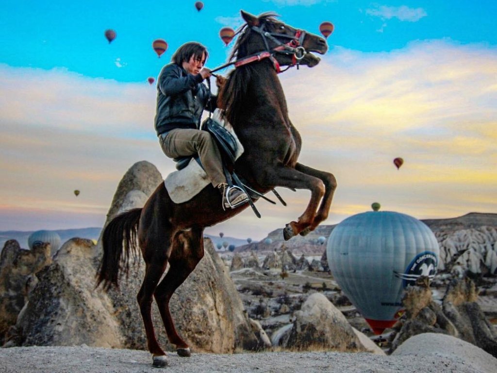 Horseback Riding Tour (1 Hour)